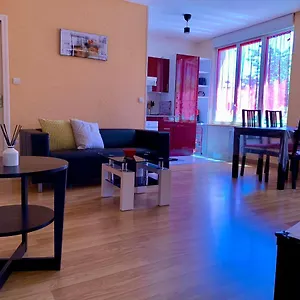 residence-rokia-au-fil-de-l_eau.hotels-rhonealpes.com/