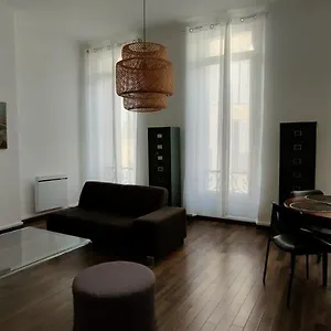 Grand Centre Apartment